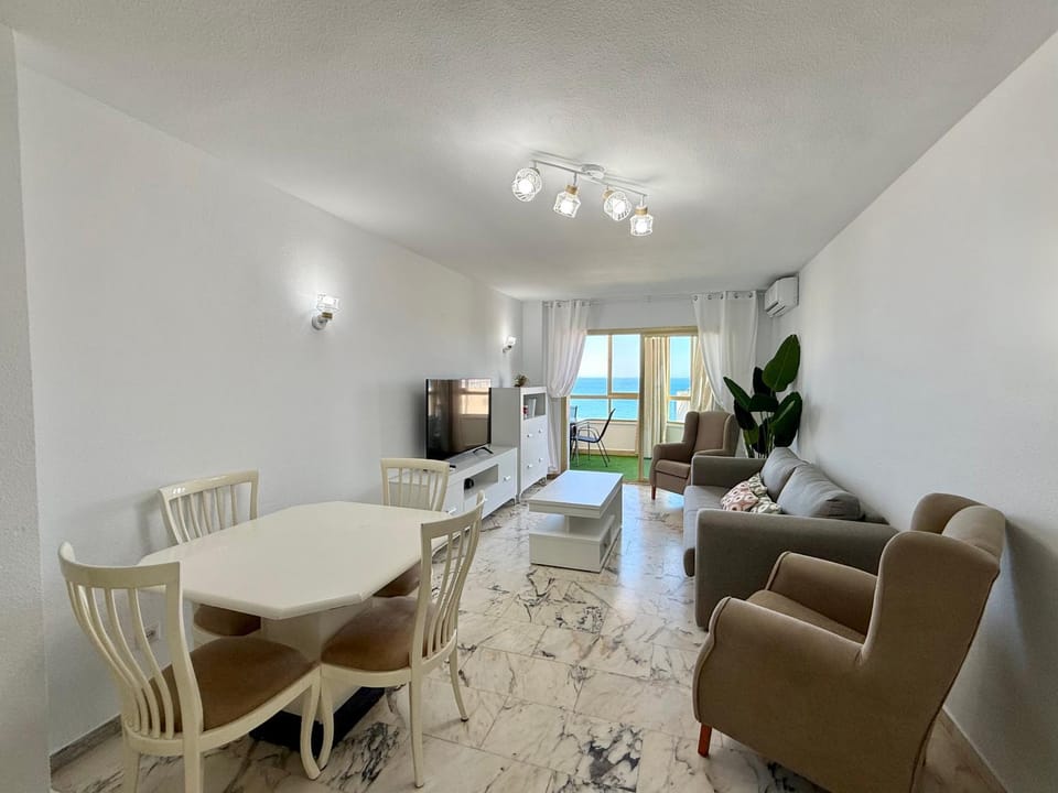 TV and multimedia, Living room, Dining area