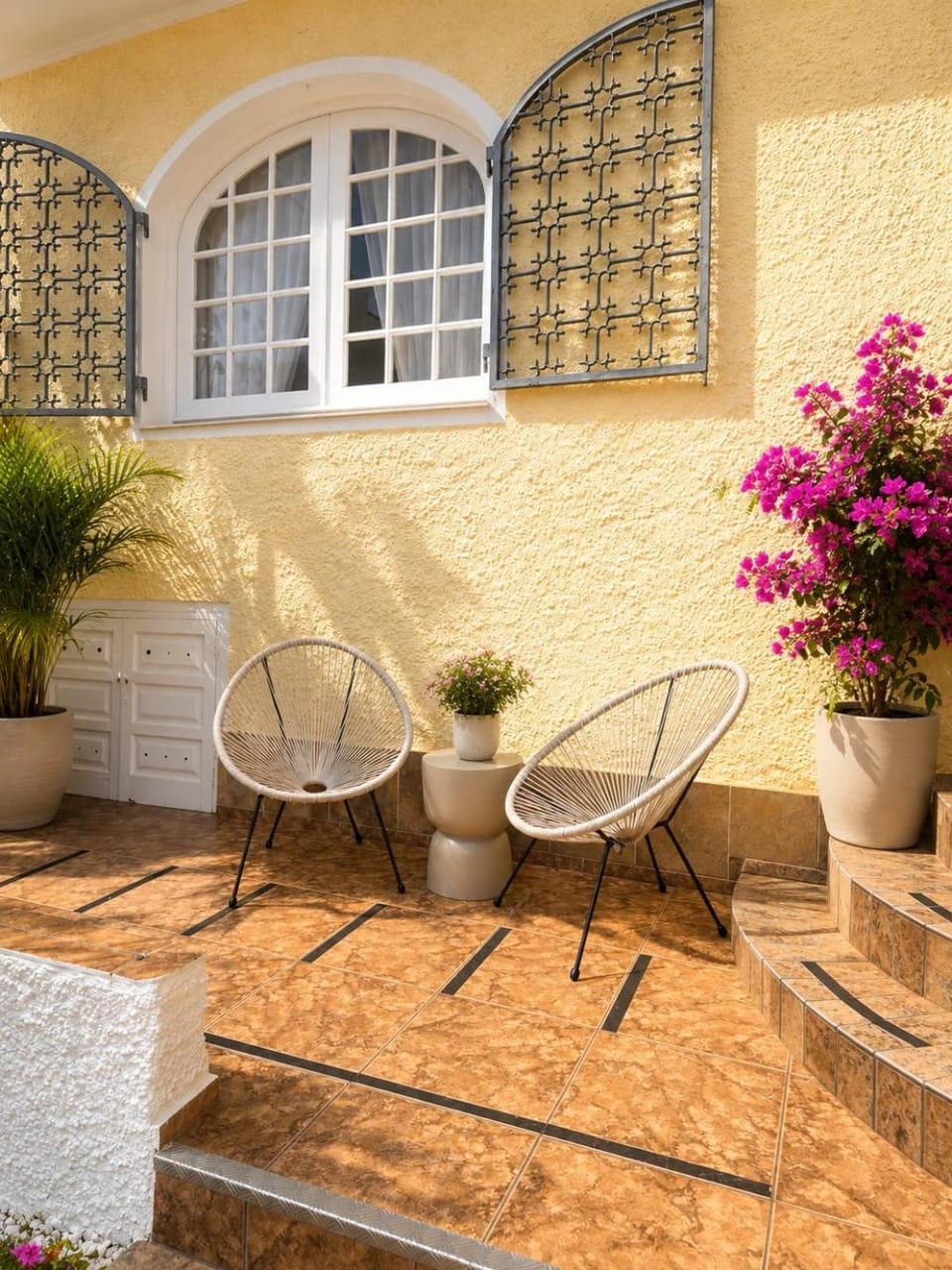 Patio, Seating area