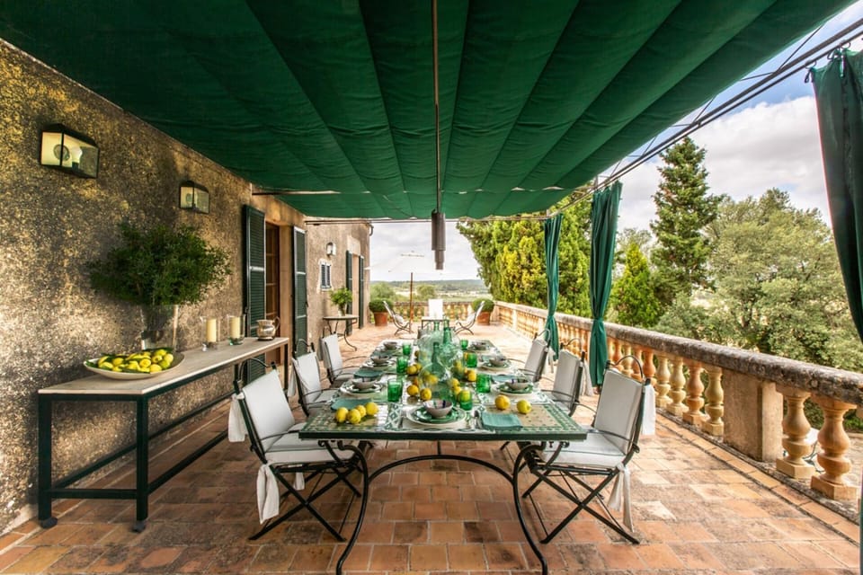 Elegant Estate in Porreres: 9 Bedroom Villa, 1448 Villa in Pla de Mallorca