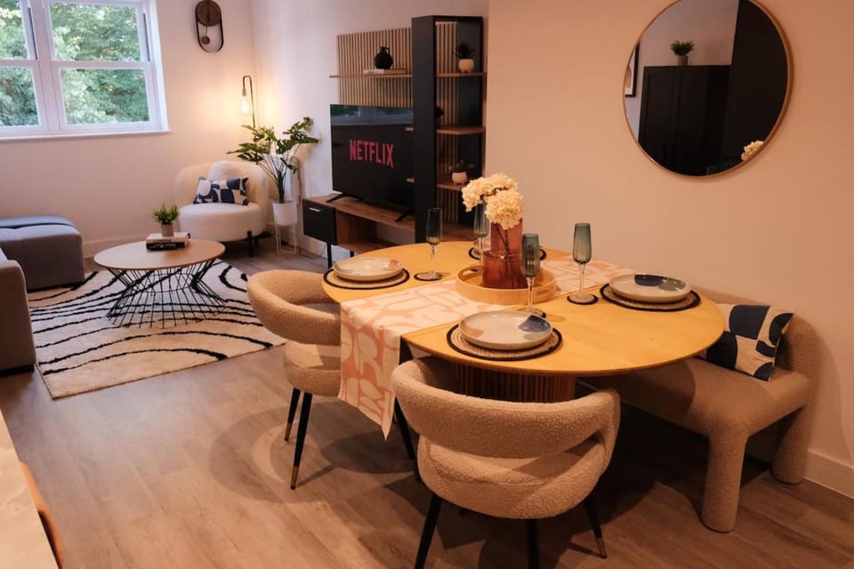 Stylish, Luxury Apt - Sleeps 4 Apartment in Southampton