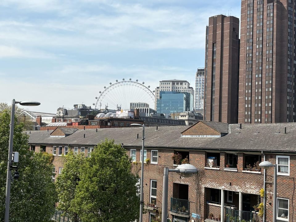 APlaceToStay Premium Central London apartment Vacation rental in London Borough of Southwark