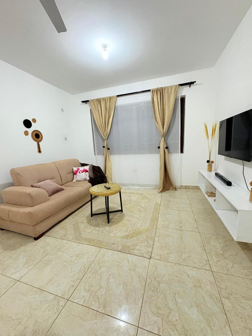Coastal Stay 1BR Retreat 3 Mins to Beach Bed and Breakfast in Mombasa County