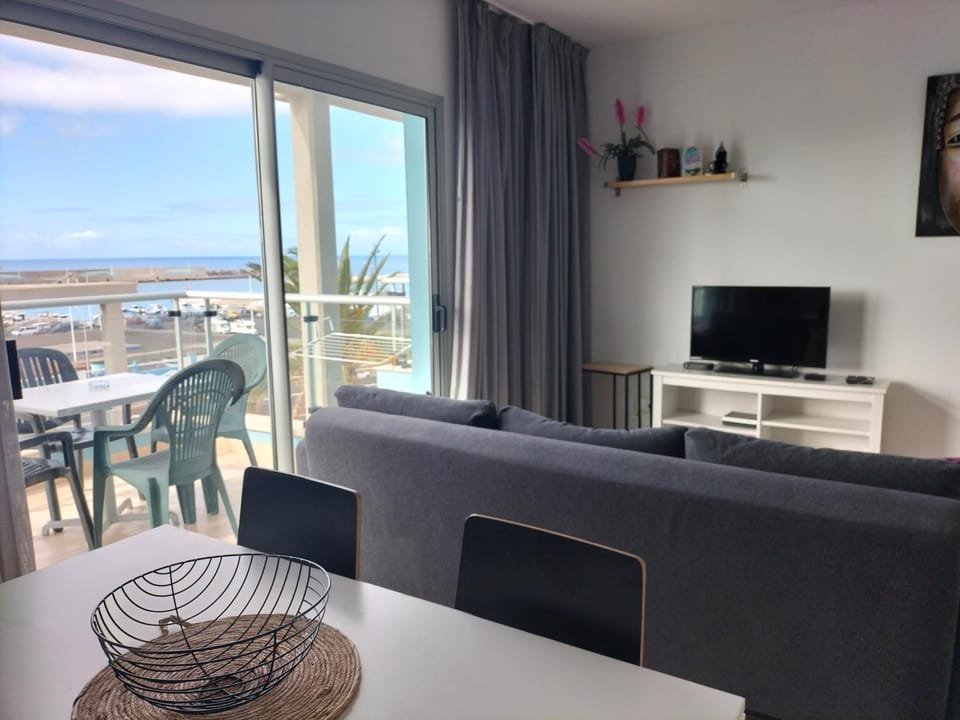 TV and multimedia, View (from property/room), Balcony/Terrace, Living room, Dining area
