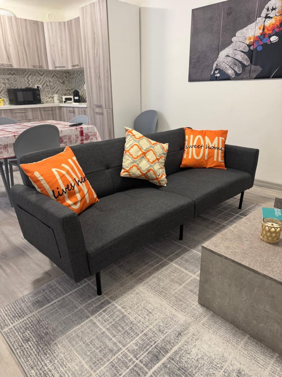 Living room, Seating area