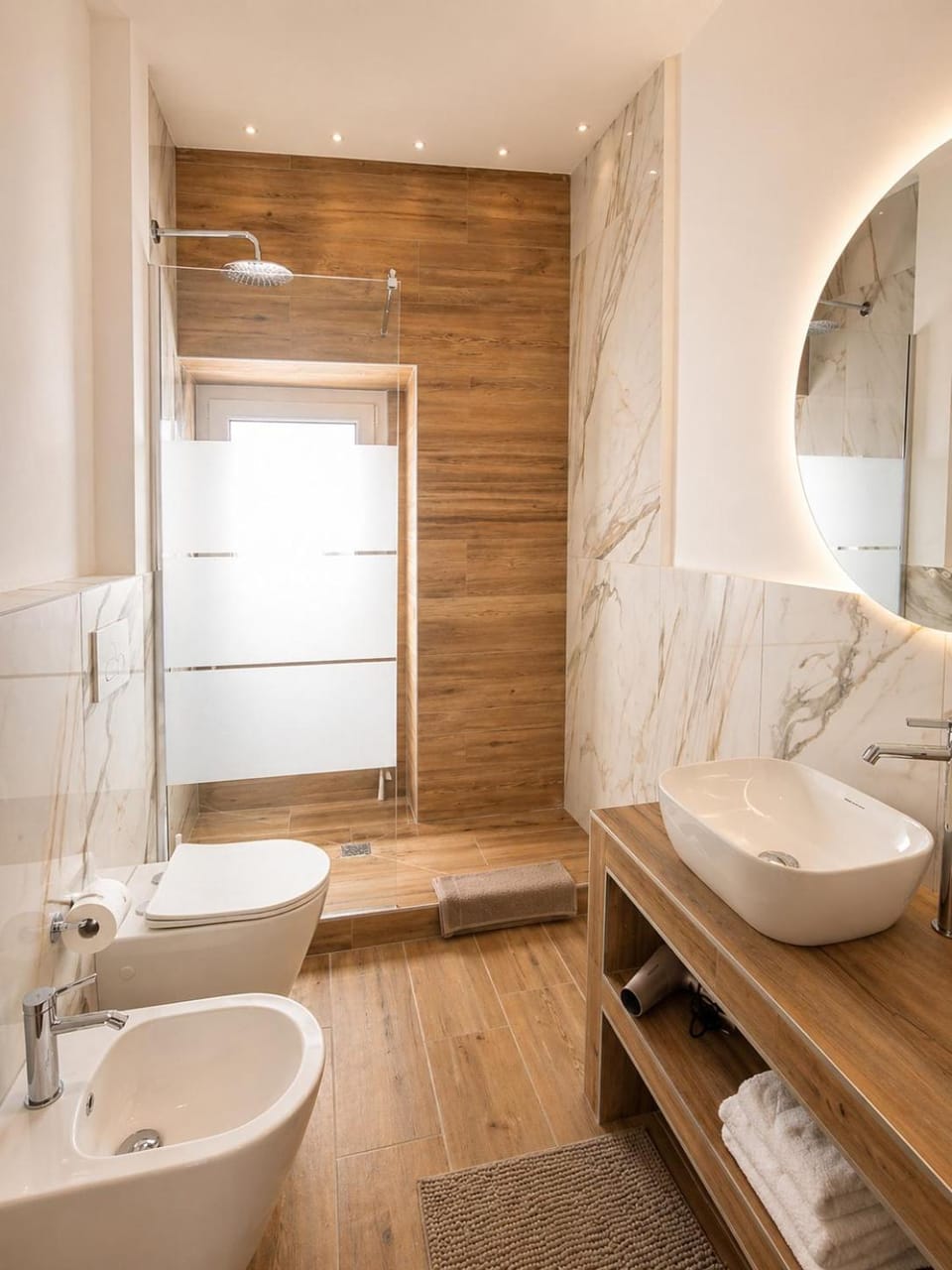 Shower, Toilet, Bathroom, bidet, towels