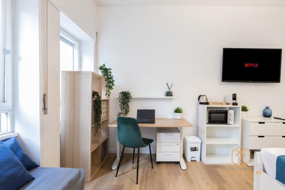TV and multimedia, Coffee/tea facilities, Seating area