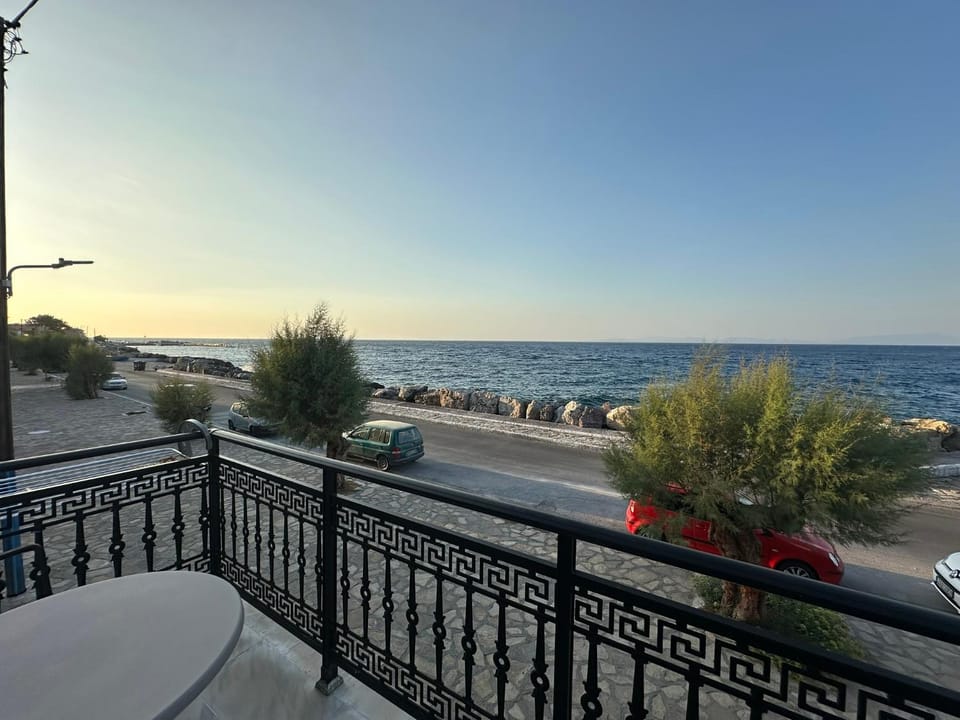 View (from property/room), Balcony/Terrace