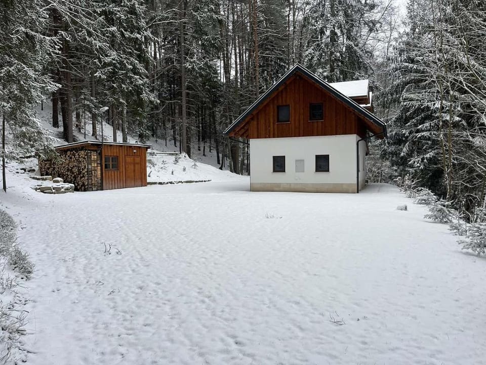 Chata u studánky House in Lower Silesian Voivodeship