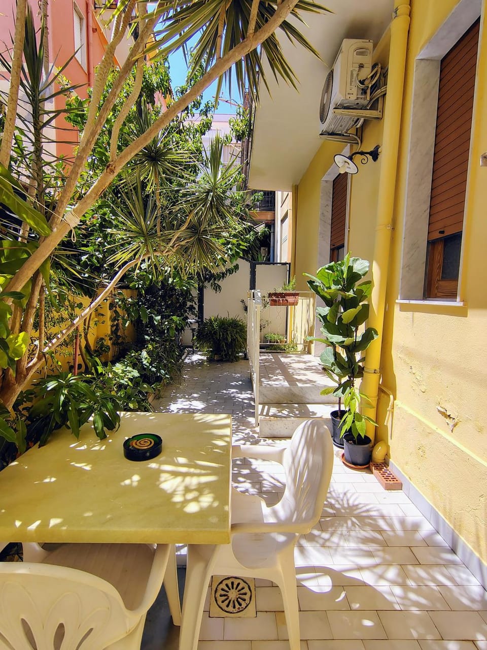 Day, Garden, Garden, Balcony/Terrace, Garden view