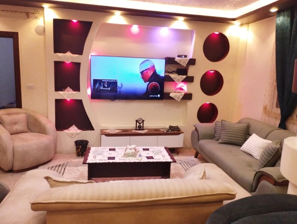 شقه في الطوابق فيصل مريحه Apartment in Egypt