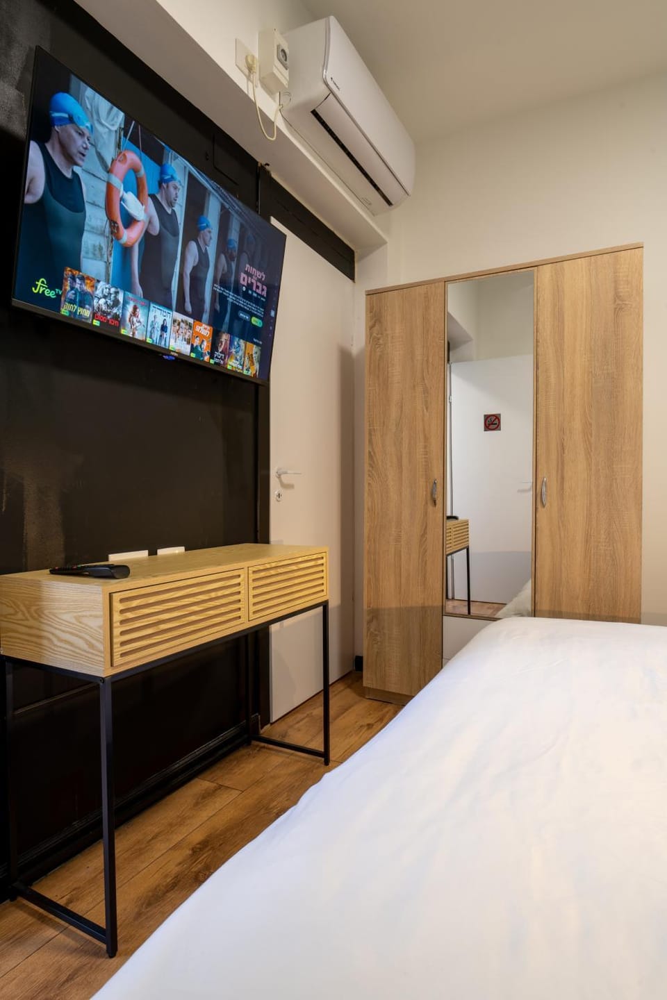 TV and multimedia, Living room, Bedroom, towels, towels