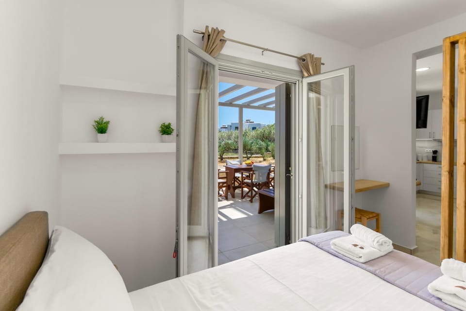 Porto Drio Seaside Residence Apartment in Paros, Greece