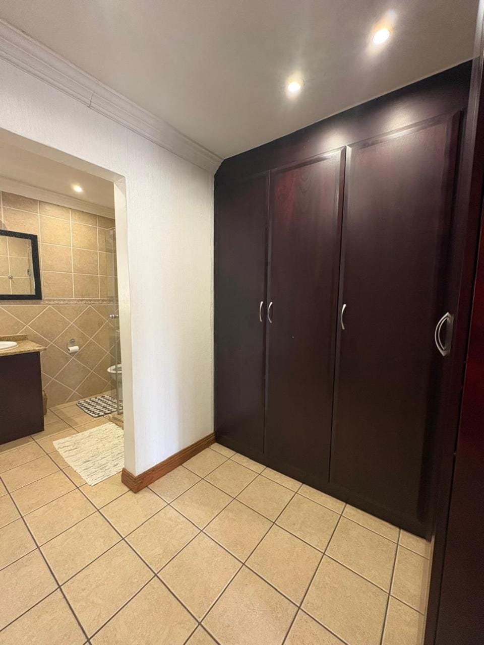 Bathroom, wardrobe