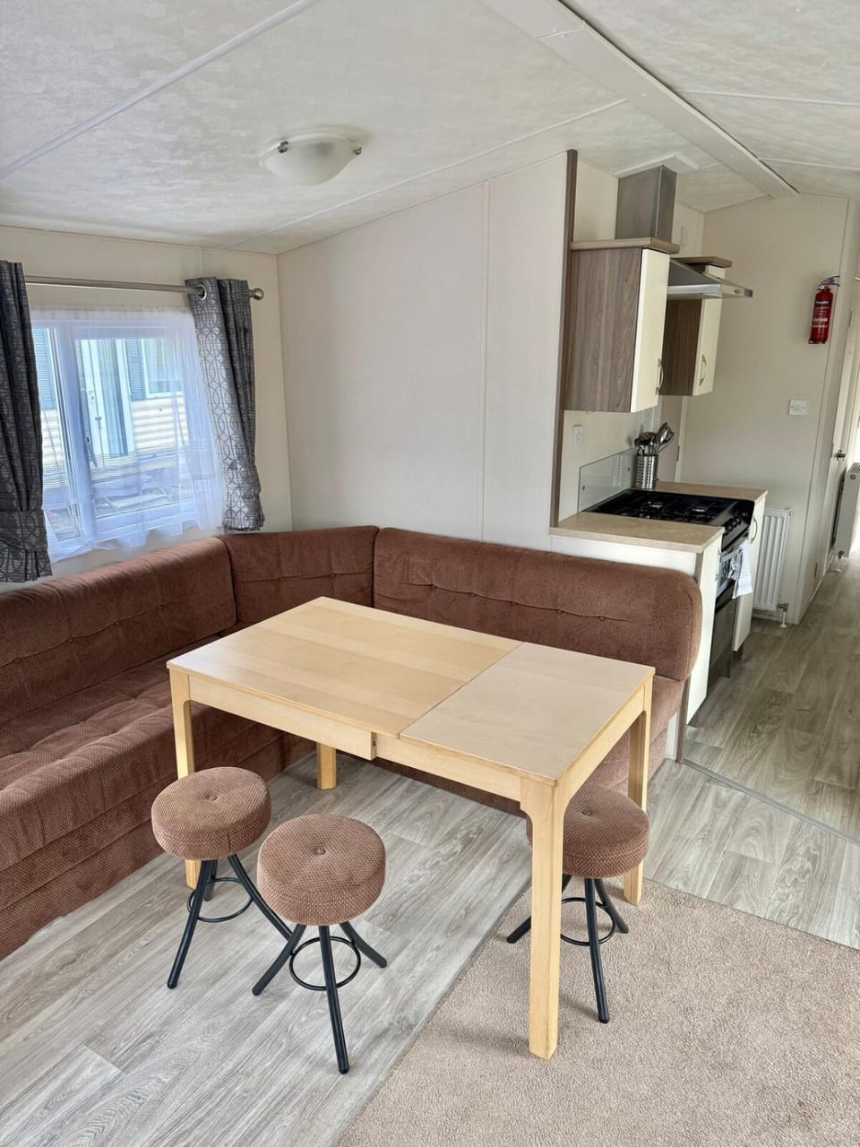 Four-bed Delta Caravan, Uddingston, Glasgow Located in Uddingston, Glasgow at Maryville Caravan Site Apartment in Glasgow