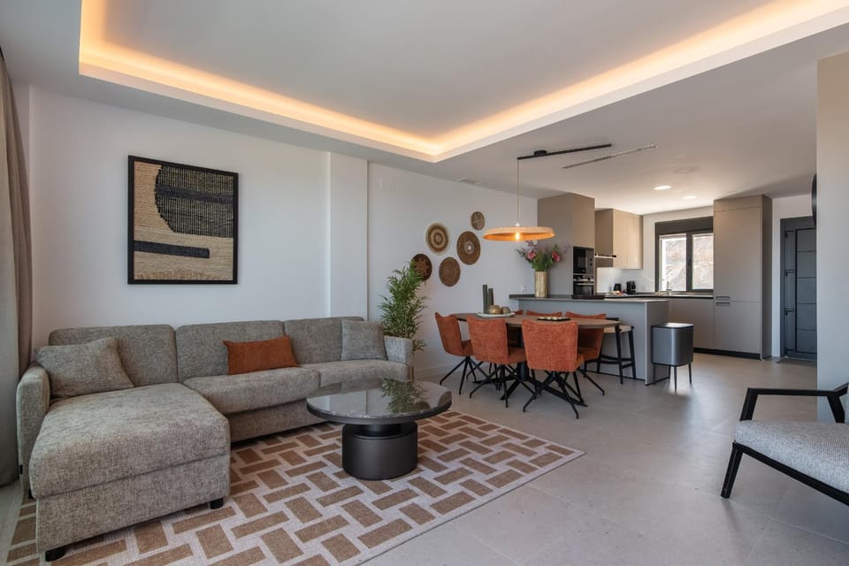 Communal lounge/ TV room, Living room