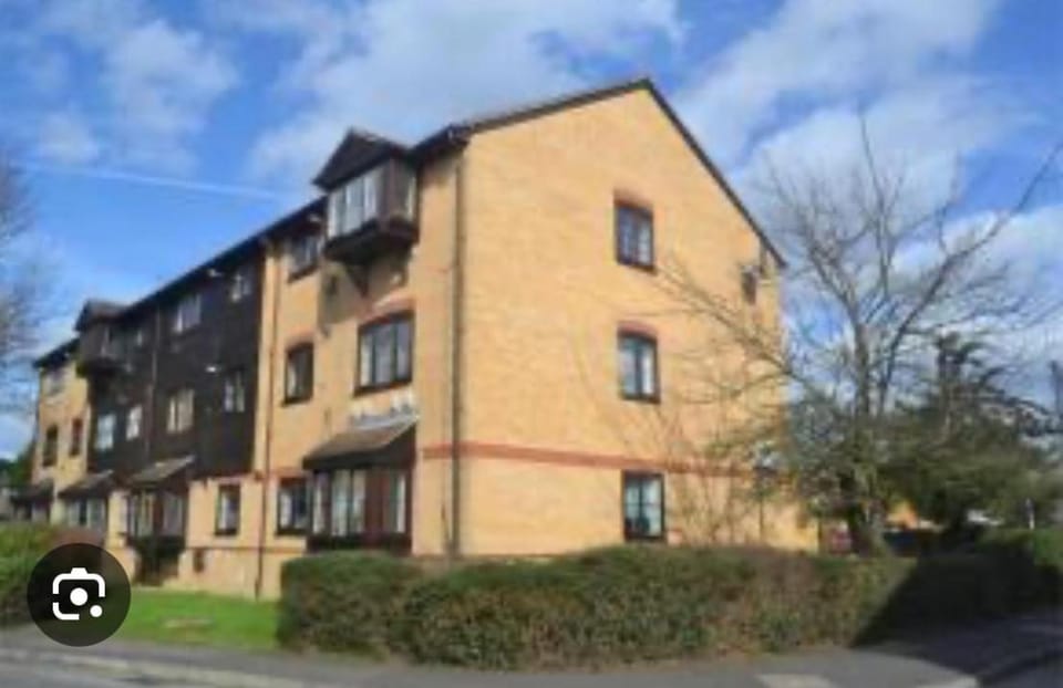 2 bed flat - TW7 4NH Apartment in Isleworth