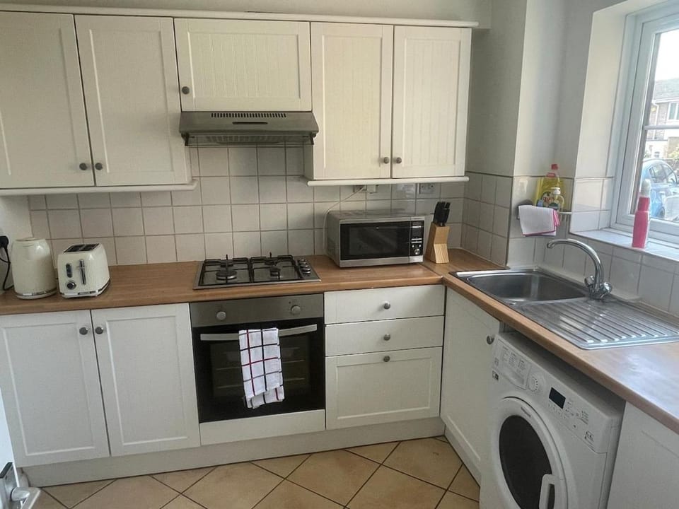 2 bed flat - TW7 4NH Apartment in Isleworth