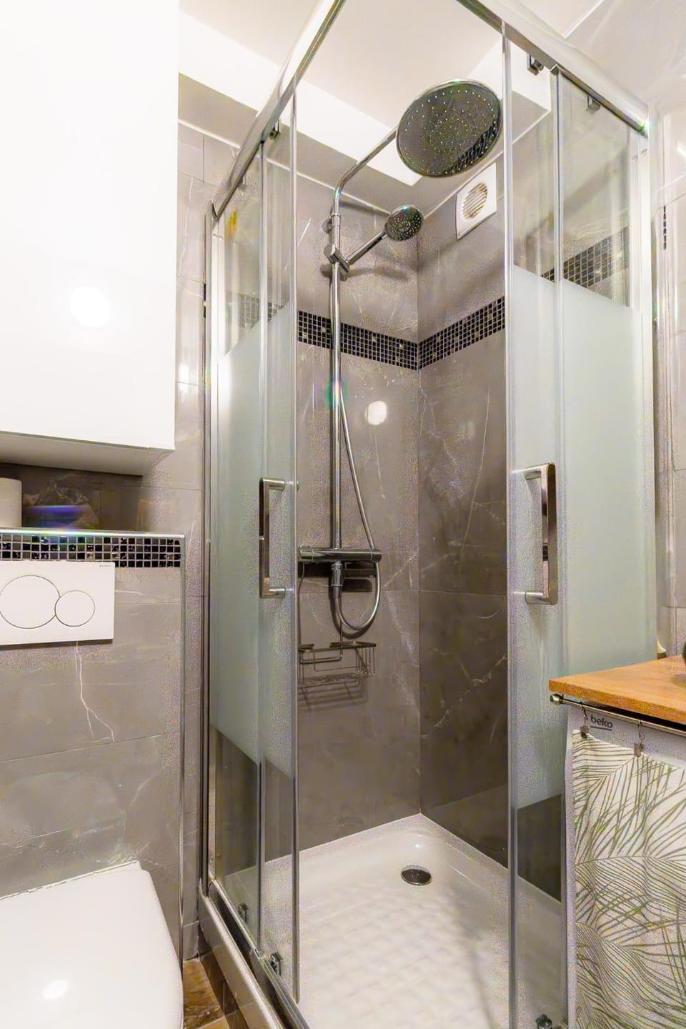 Shower, Bathroom