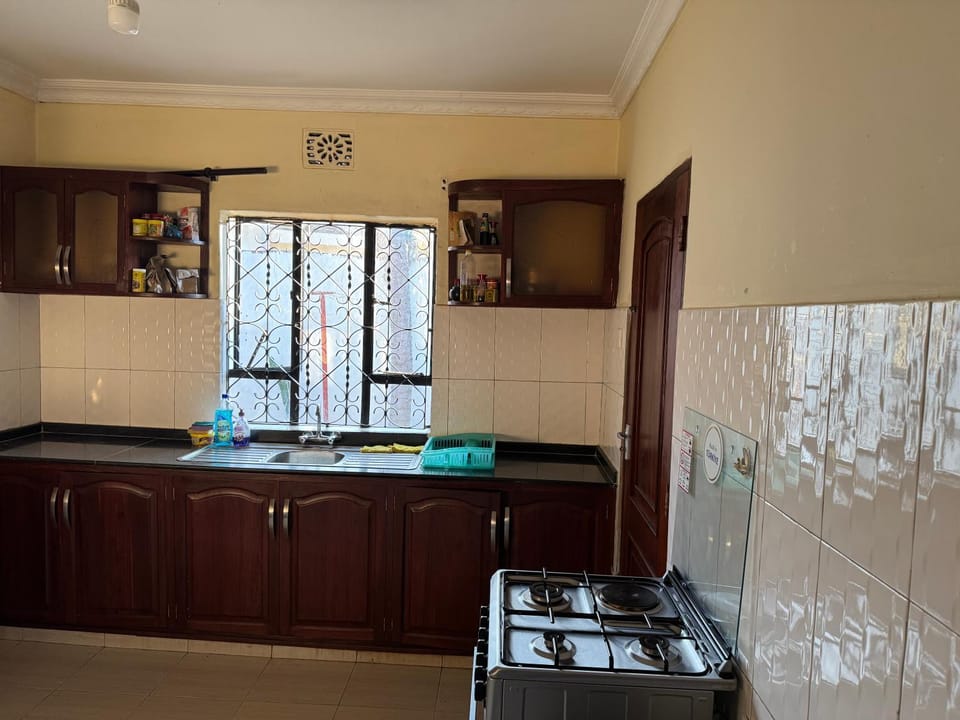 Maasai house Bed and Breakfast in Arusha