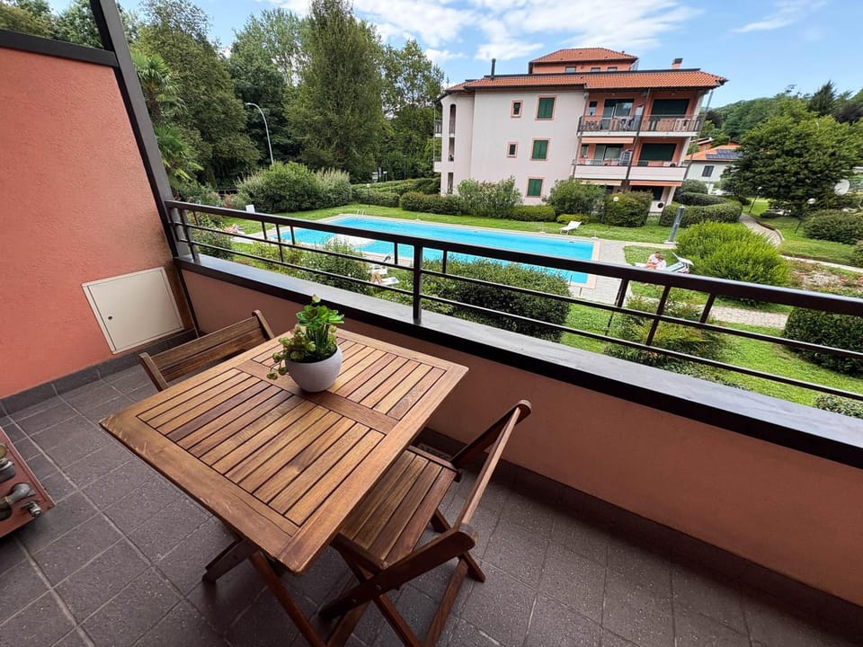 View (from property/room), Balcony/Terrace, Garden view, Pool view, Swimming pool