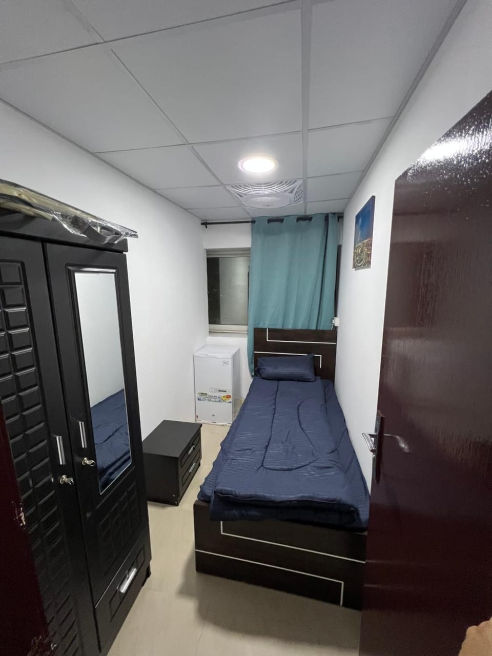 Mens room Apartment in Al Sharjah