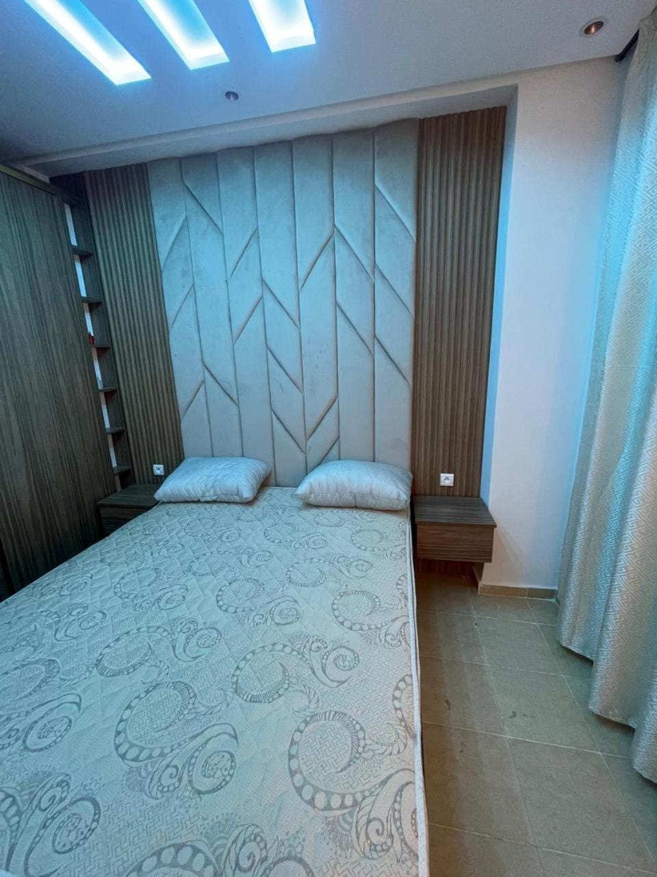 Bed, Photo of the whole room, Bedroom, wardrobe