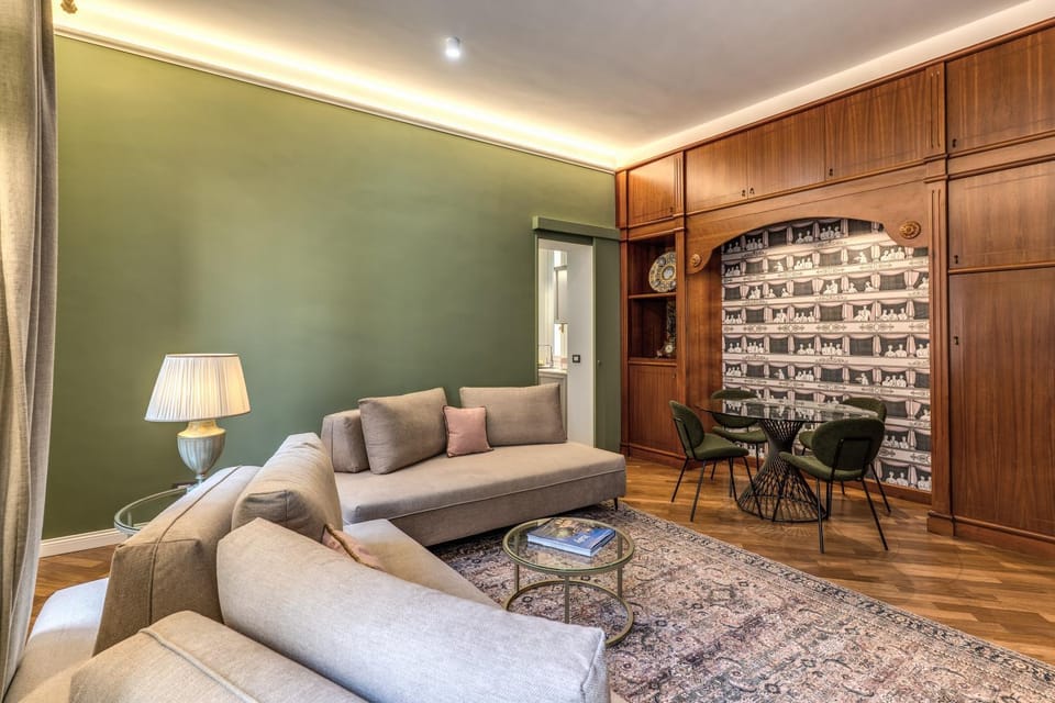 Living room, Seating area