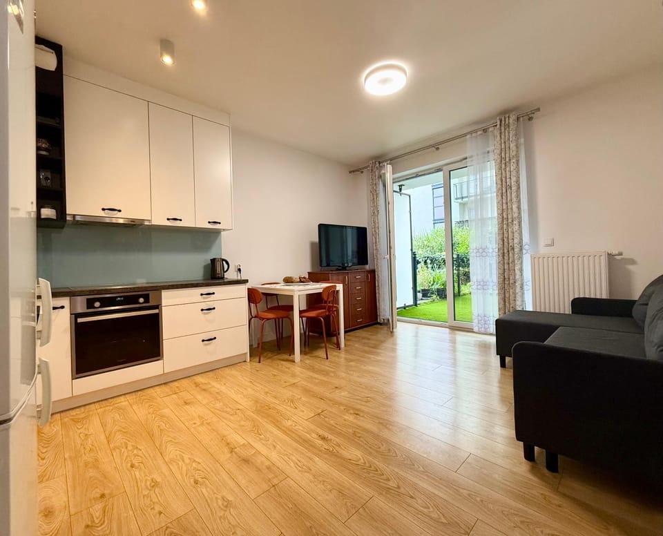 TV and multimedia, Kitchen or kitchenette, Dining area, dishwasher, oven, pet friendly, stove