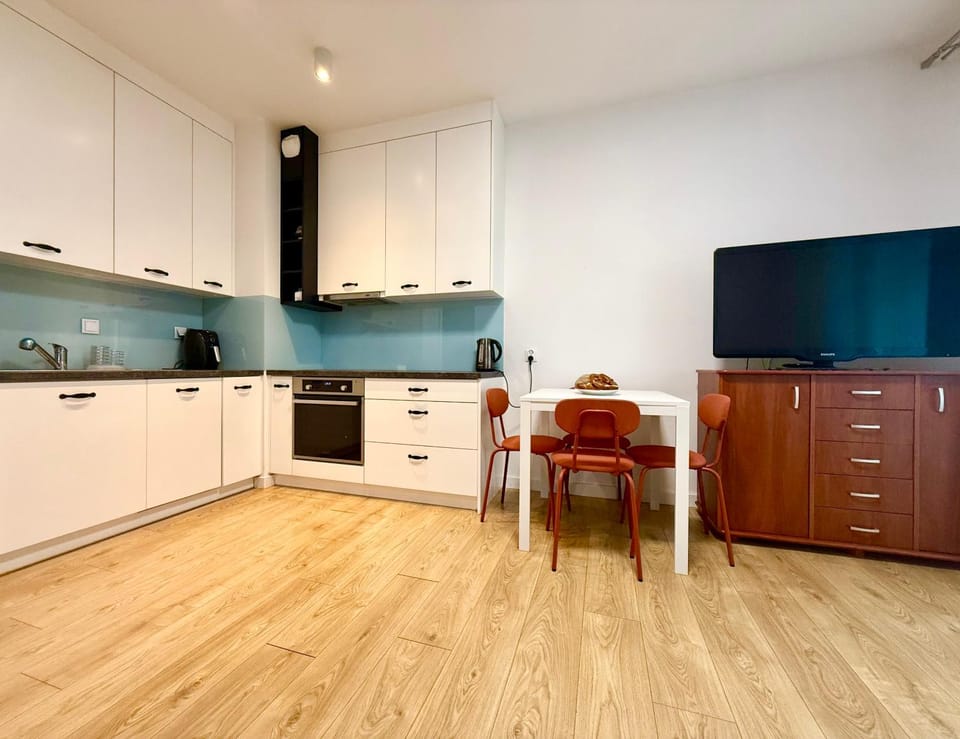 TV and multimedia, Kitchen or kitchenette, Dining area, dishwasher, oven, pet friendly, stove
