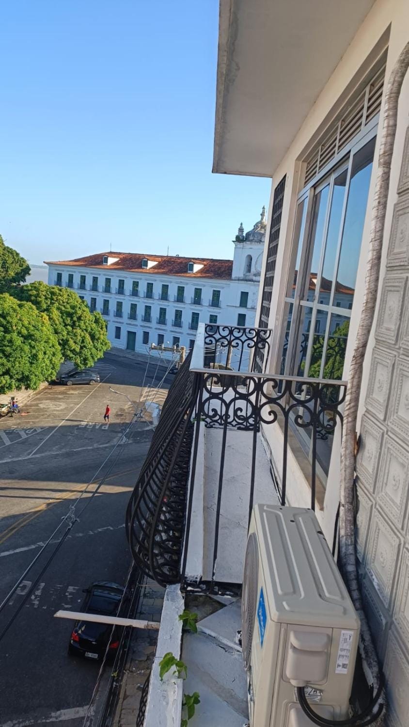 Apto amplo com sacadas e vista para o Complexo Feliz Lusitânia Apartment in Belém