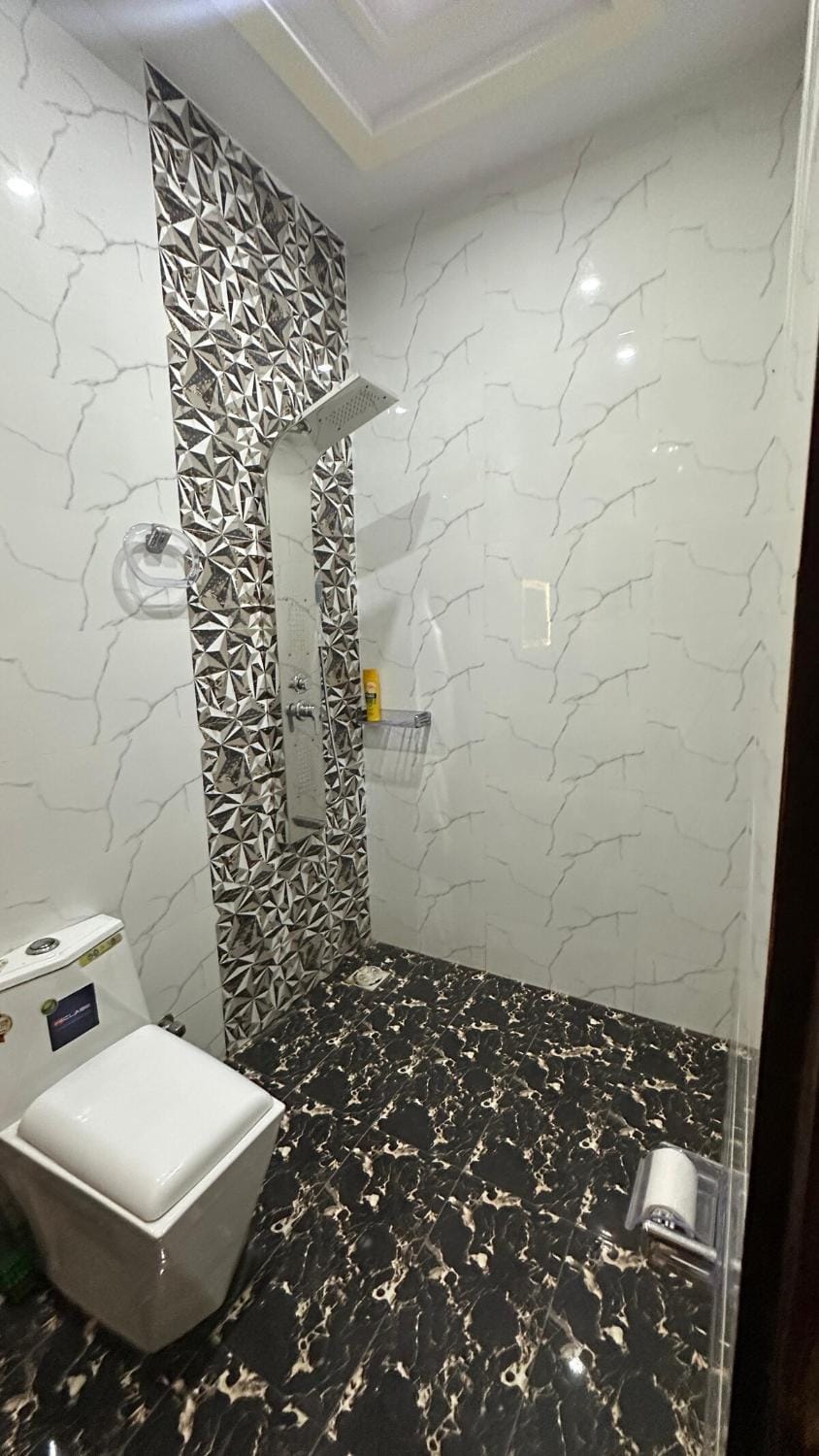 luxury 1bhk, 2bhk full Home in Bahria Villa in Lahore