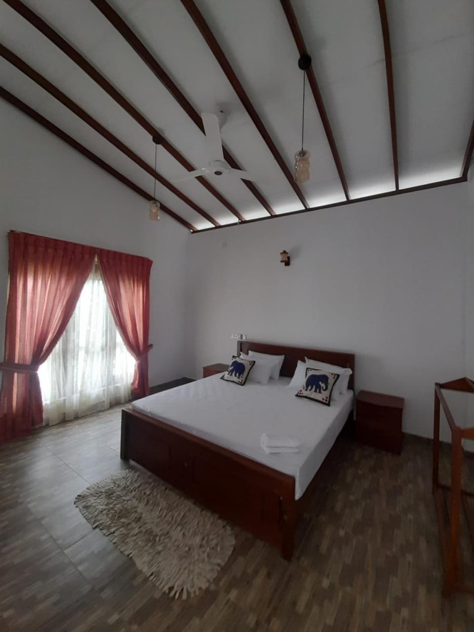 Bed, Photo of the whole room