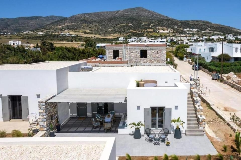 Fos Residence Dryos Apartment in Paros, Greece