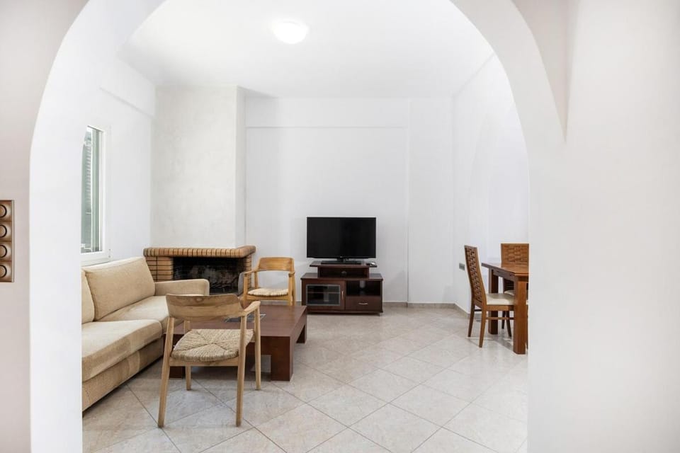 Alkara Square House in Naxos