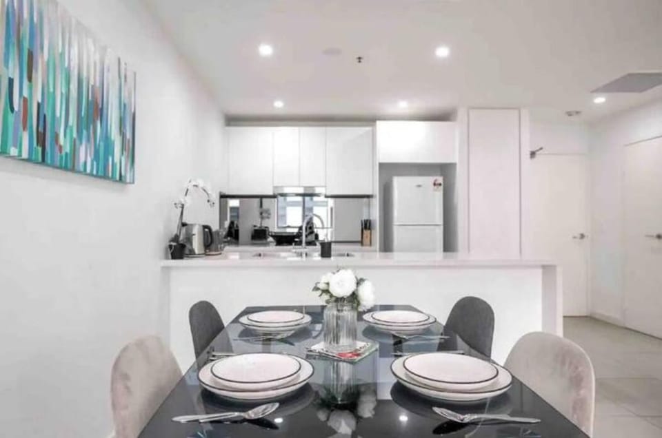 08M Prime Location Abnb-Style 2BR With Parking In Mascot, 4 Mins To Airport Apartment in Mascot