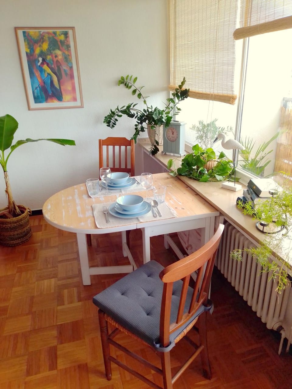 Seating area, Dining area