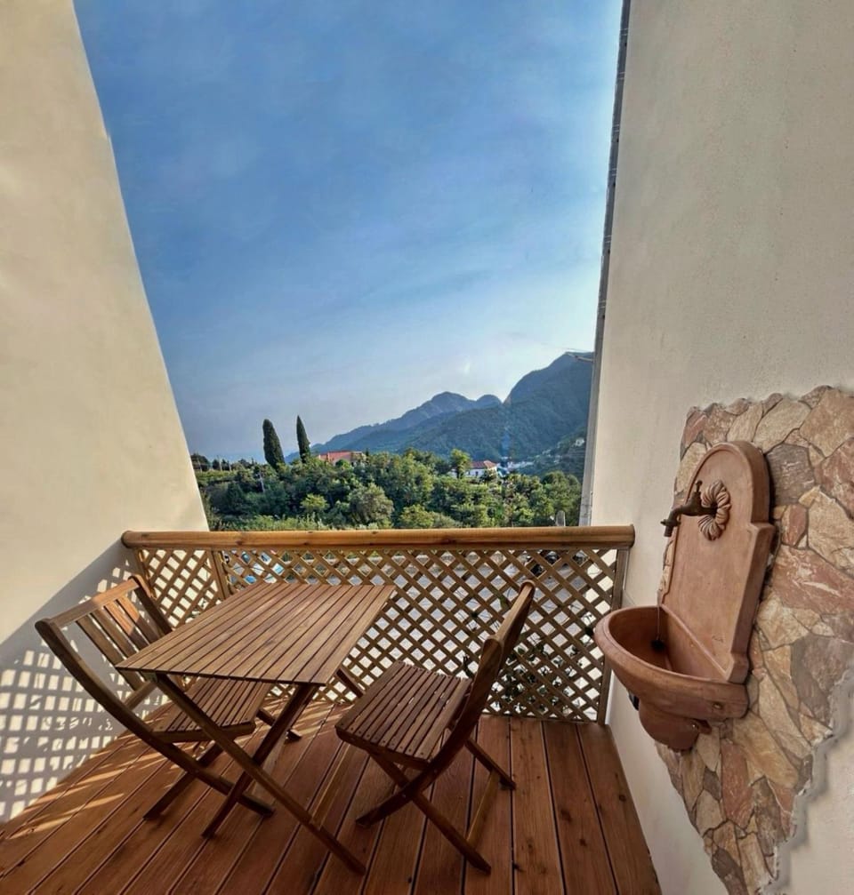 Natural landscape, View (from property/room), Balcony/Terrace, Mountain view