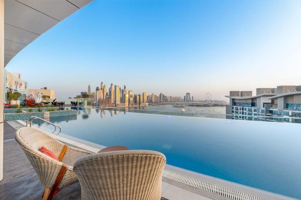 Natural landscape, View (from property/room), City view, Pool view, Swimming pool