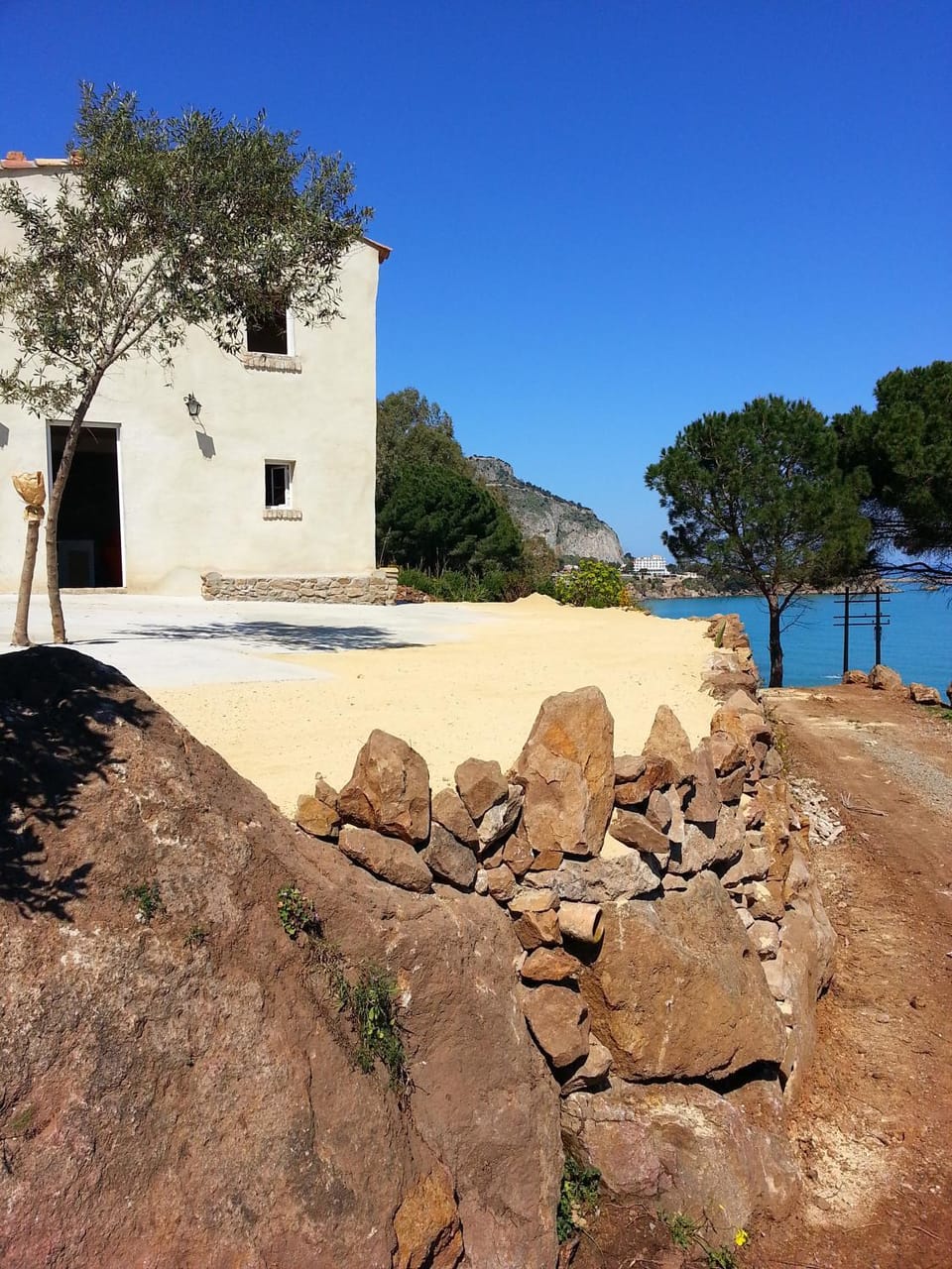 Facade/entrance, City view, Sea view