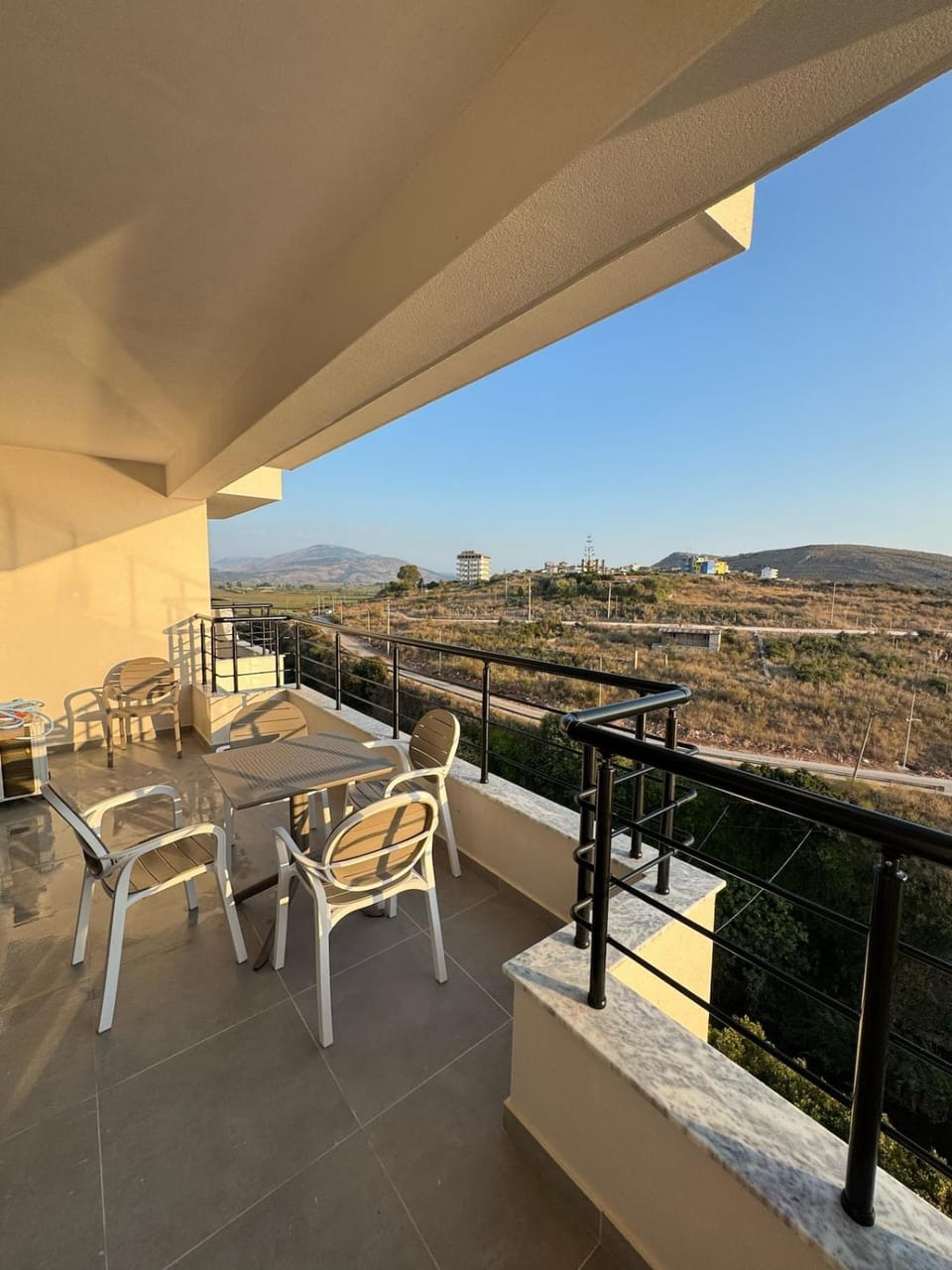 Patio, Day, Natural landscape, View (from property/room), Balcony/Terrace, Seating area, Dining area, Mountain view
