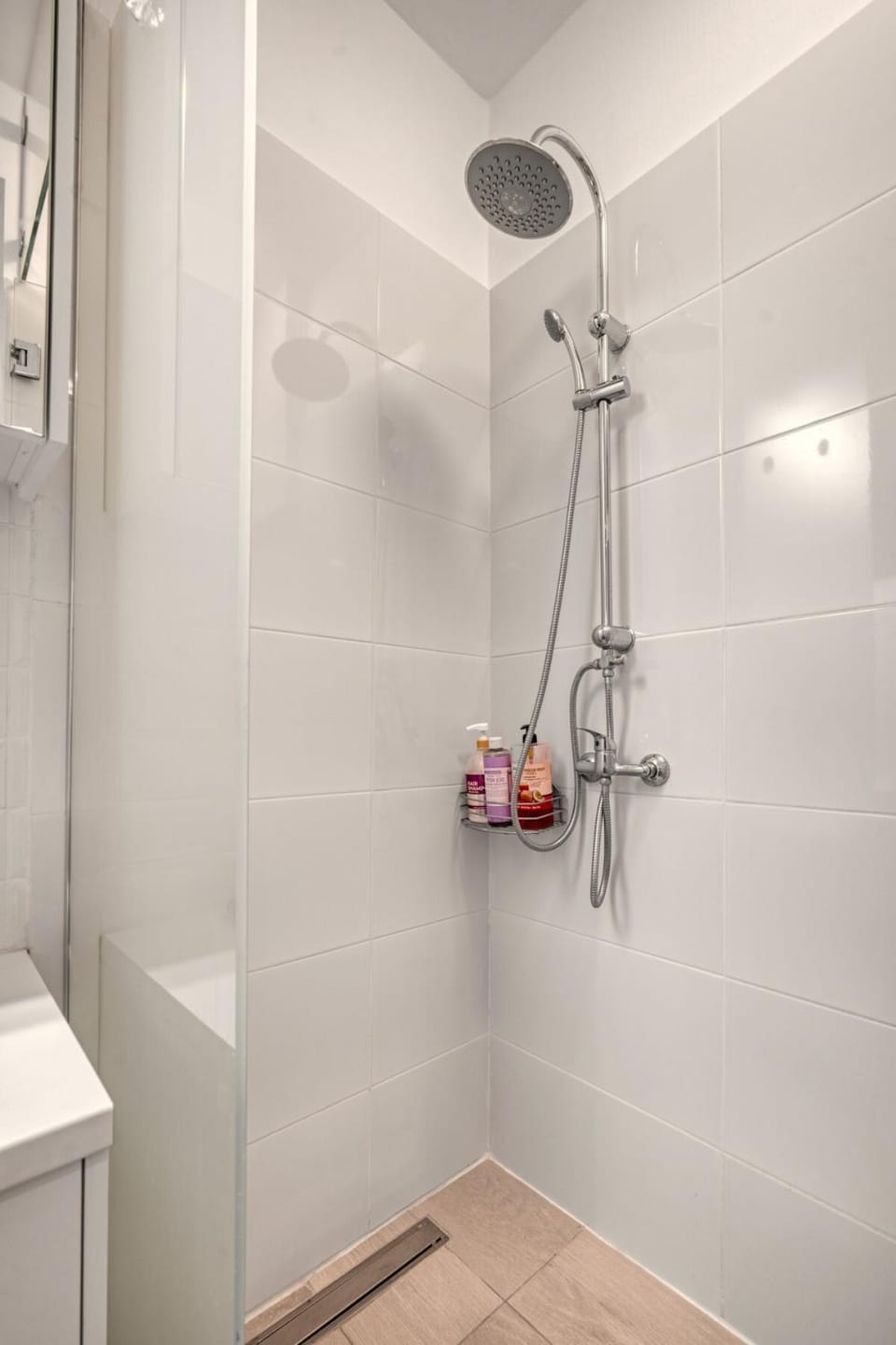 NANA - A lovely studio & patio, Varnava, Pagrati Apartment in Athens
