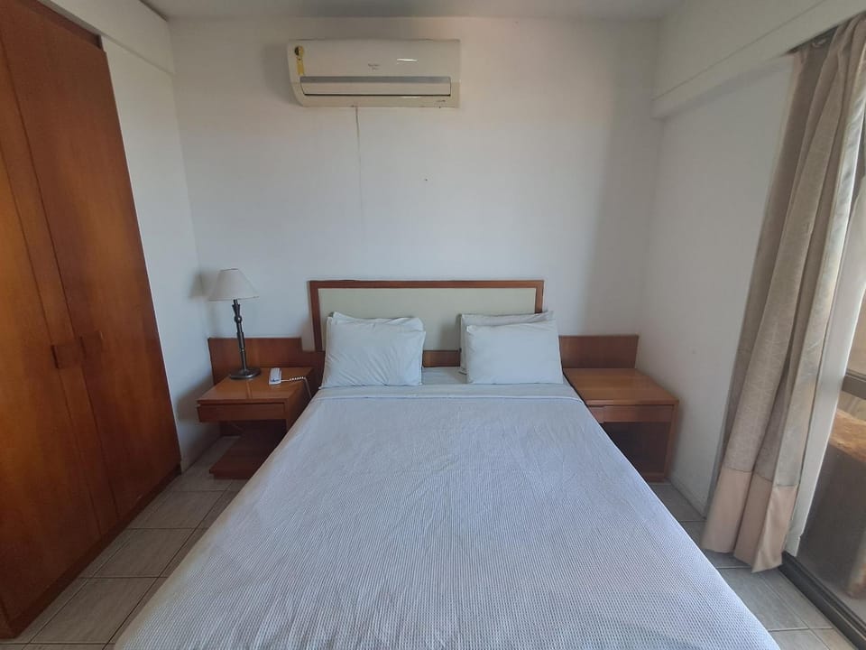 CasaDelMar flat com piscina, wifi e serviços de frente para praia da Barra da Tijuca! Apartment in Rio de Janeiro