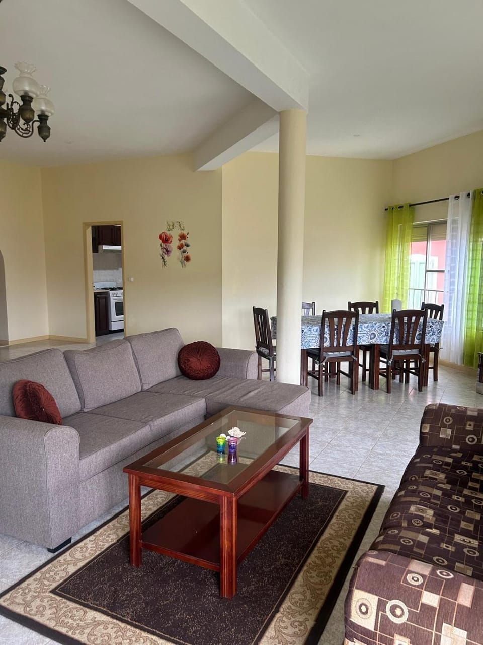 Living room, Seating area, Dining area