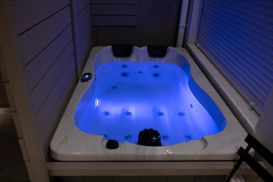 Hot Tub