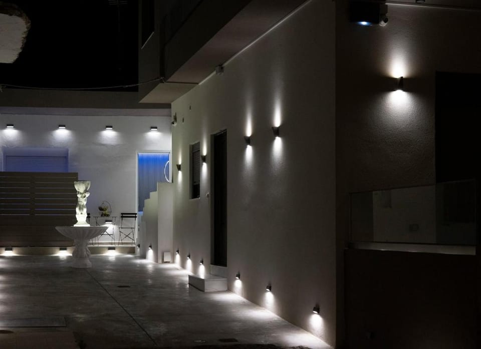 Urban Energy Suites Blue Apartment in Heraklion