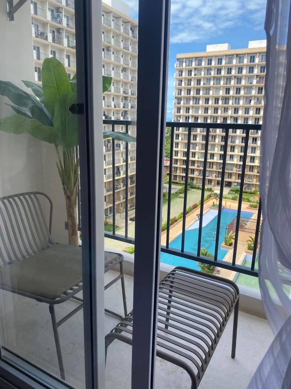 Cebu Chill Studio Mactan Lapu-Lapu Cebu Apartment hotel in Lapu-Lapu City