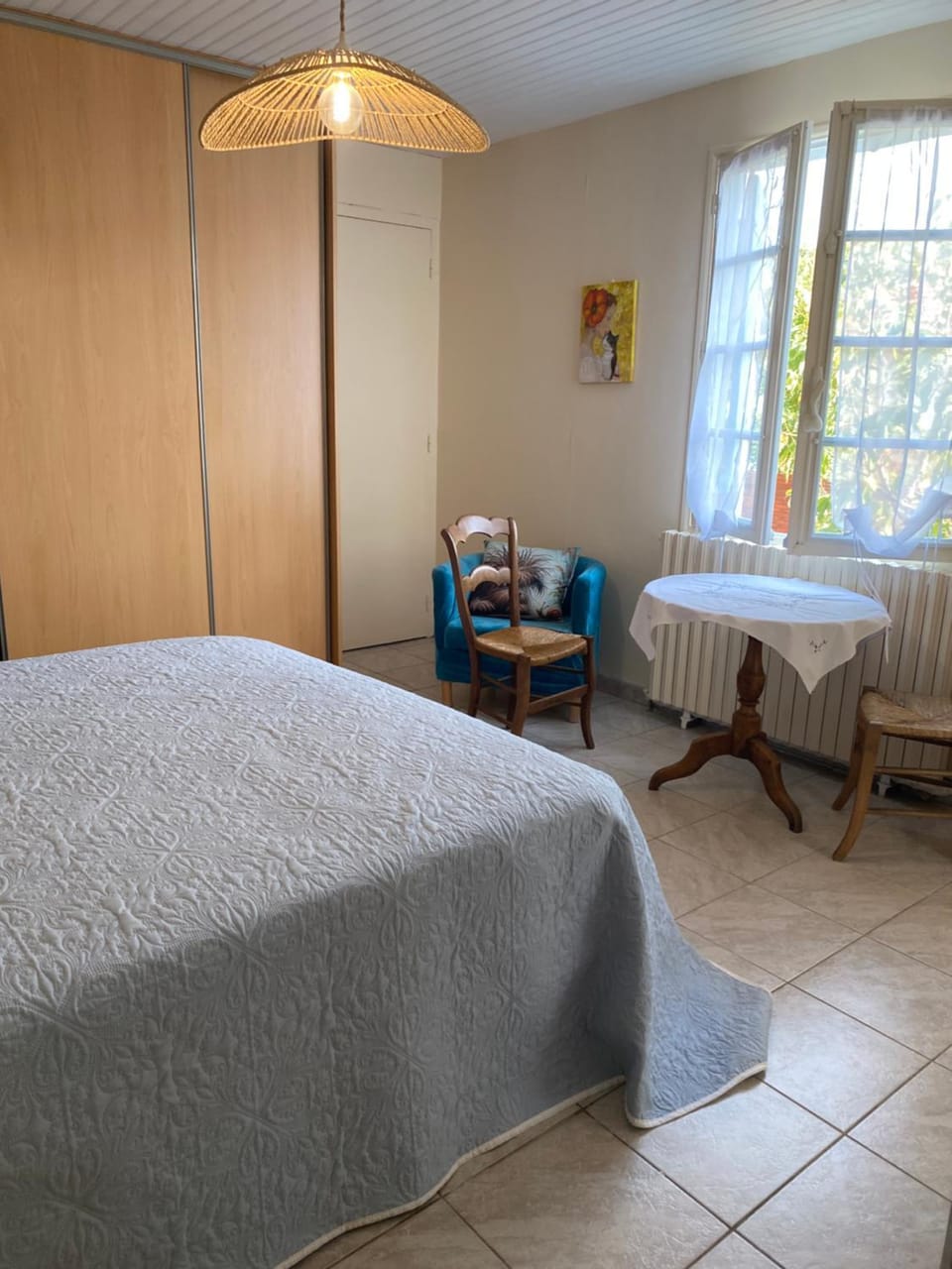 La maison bleue Bed and Breakfast in Nouvelle-Aquitaine