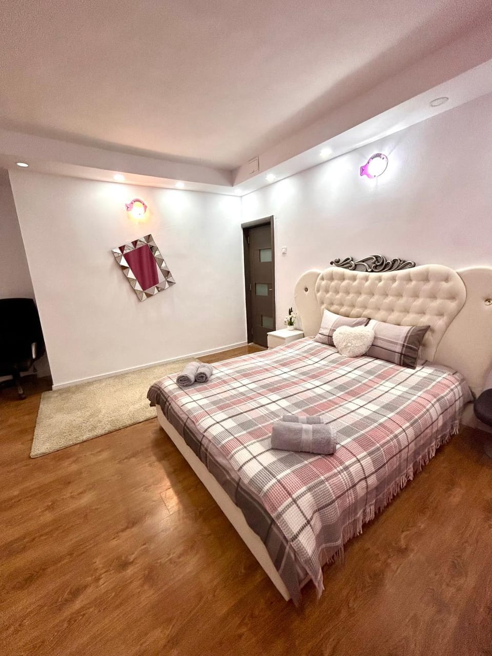Simple and Cozy Room in Voluntari Bed and Breakfast in Bucharest