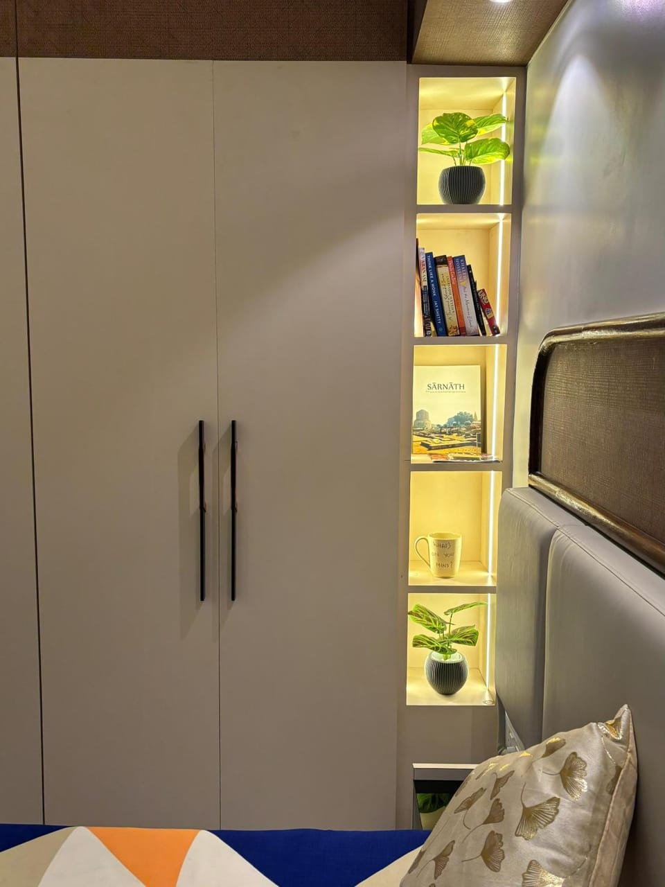 DeeHa Niwas - A Banarasi 3BHK Home in City Centre House in Varanasi