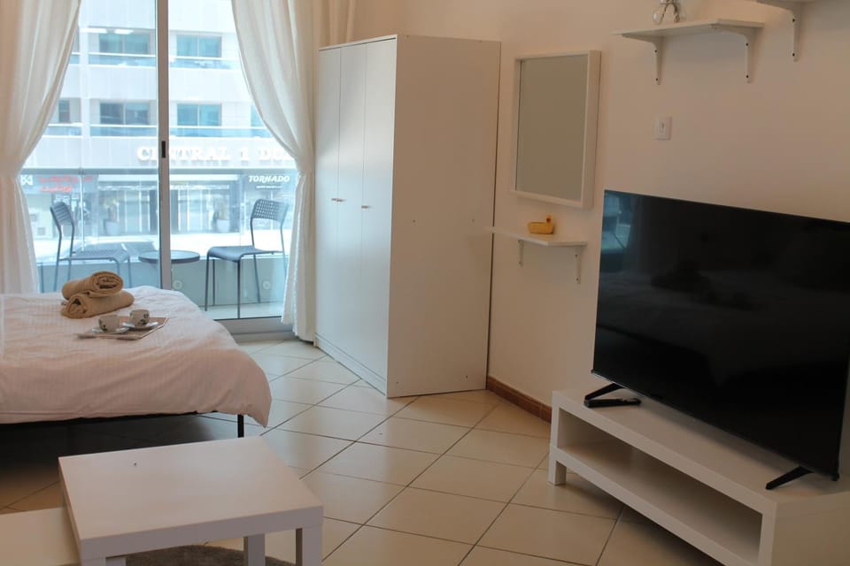 TV and multimedia, Evening entertainment